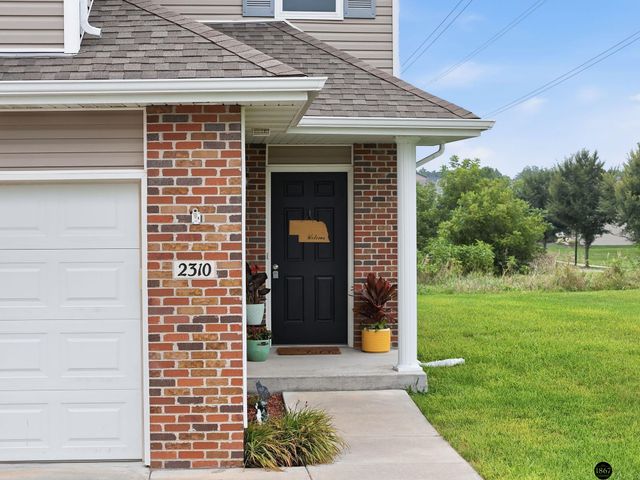2310 N 91St Street, Lincoln, NE 68507
