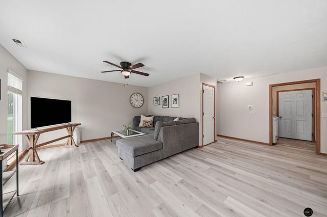 2310 N 91St Street, Lincoln, NE 68507