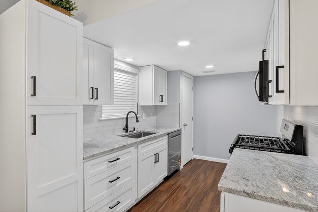 4725 Snow Drive, Mesquite, TX 75150