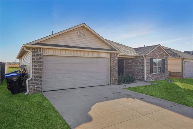 1501 Peridot Lane, Noble, OK 73068