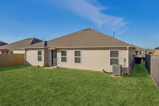 1501 Peridot Lane, Noble, OK 73068