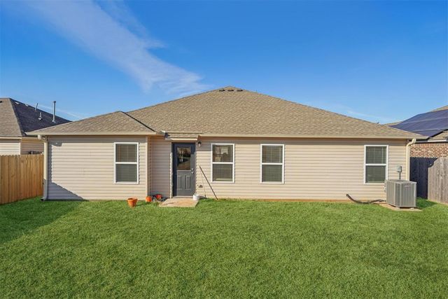 1501 Peridot Lane, Noble, OK 73068