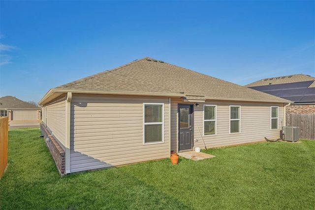 1501 Peridot Lane, Noble, OK 73068