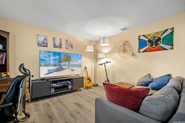 4822 Bucknell, San Antonio, TX 78249