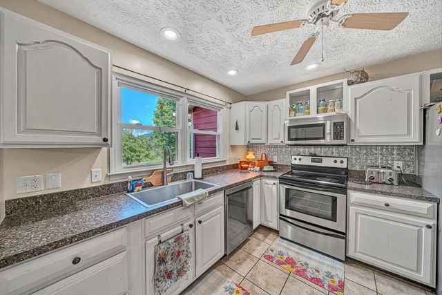 335 DAYTONA DR, Hardy, VA 24101