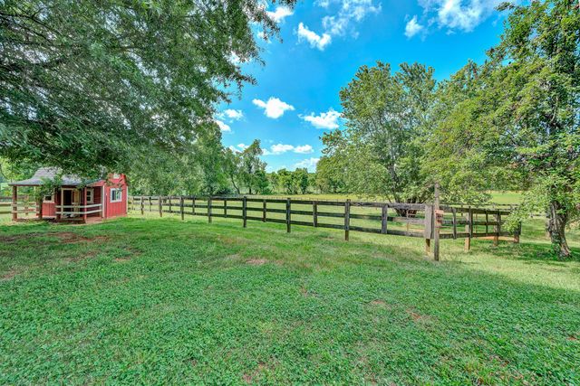335 DAYTONA DR, Hardy, VA 24101