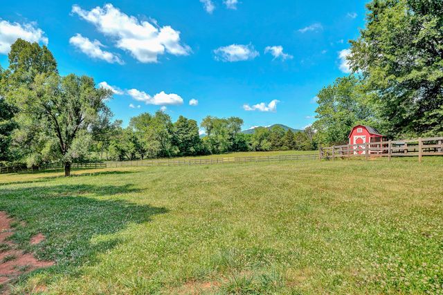 335 DAYTONA DR, Hardy, VA 24101