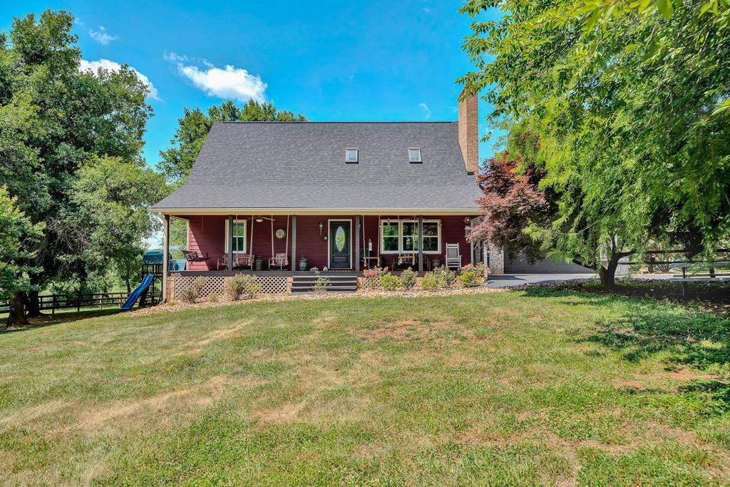 335 DAYTONA DR, Hardy, VA 24101