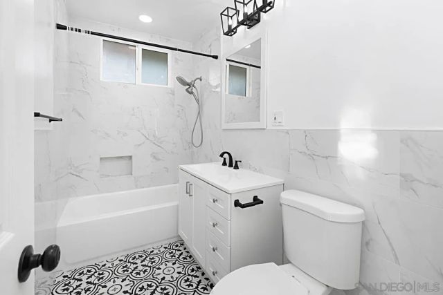 3031 Murray Ridge Rd, San Diego, CA 92123