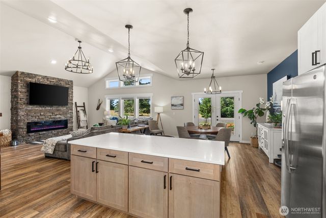 119 Redwood Lane, Onalaska, WA 98570