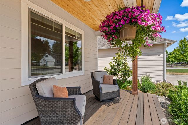 119 Redwood Lane, Onalaska, WA 98570