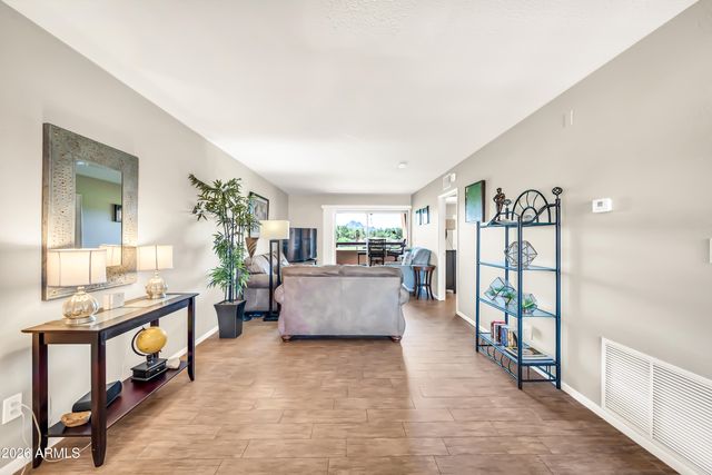 12212 N Paradise Village Parkway S Apt 331, Phoenix, AZ 85032