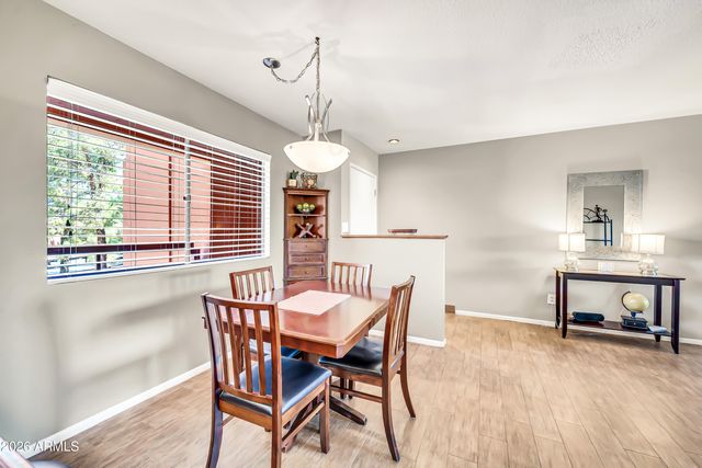 12212 N Paradise Village Parkway S Apt 331, Phoenix, AZ 85032