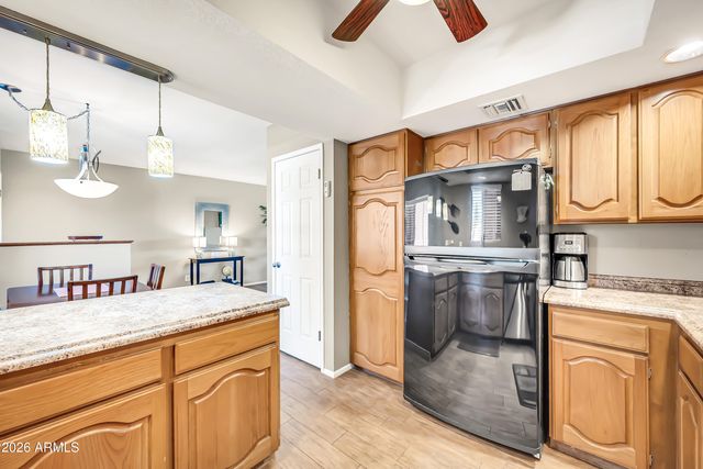 12212 N Paradise Village Parkway S Apt 331, Phoenix, AZ 85032