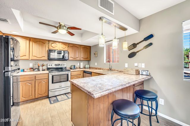 12212 N Paradise Village Parkway S Apt 331, Phoenix, AZ 85032