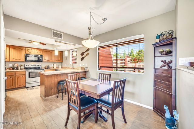 12212 N Paradise Village Parkway S Apt 331, Phoenix, AZ 85032