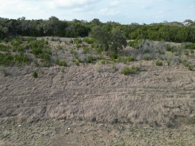 104 Scotty LN, Liberty Hill, TX 78642