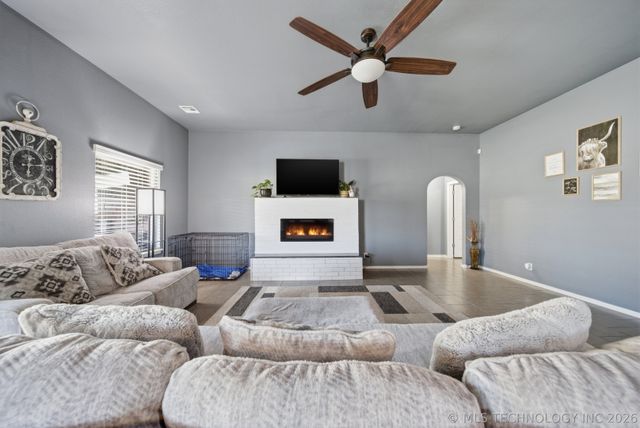 13633 S Kenosha Avenue, Glenpool, OK 74033