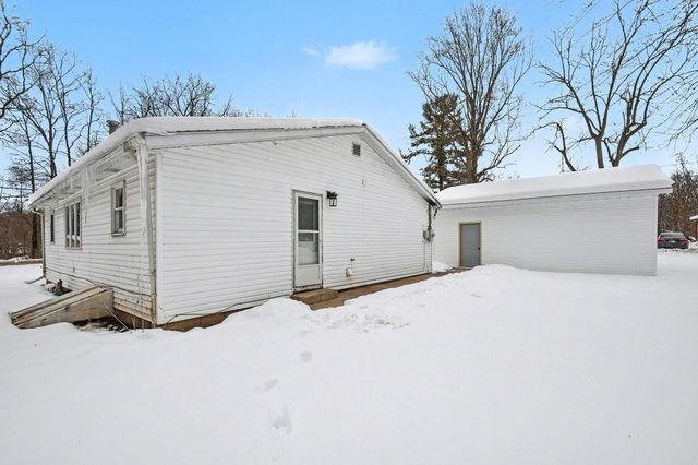 8172 E Emery Road, New Carlisle, IN 46552