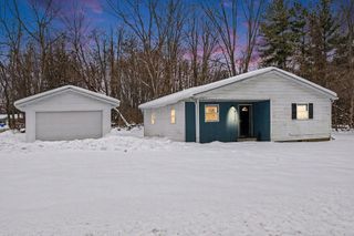 8172 E Emery Road, New Carlisle, IN 46552