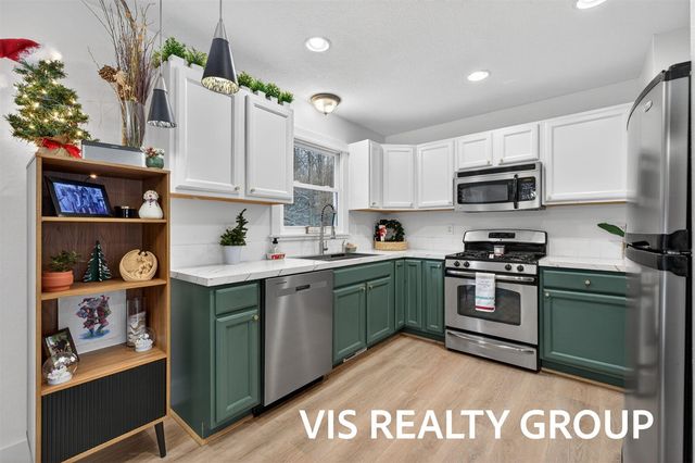 19210 Glendale Circle, Spring Lake, MI 49456