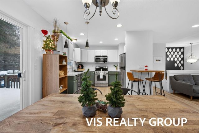 19210 Glendale Circle, Spring Lake, MI 49456