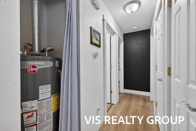 19210 Glendale Circle, Spring Lake, MI 49456