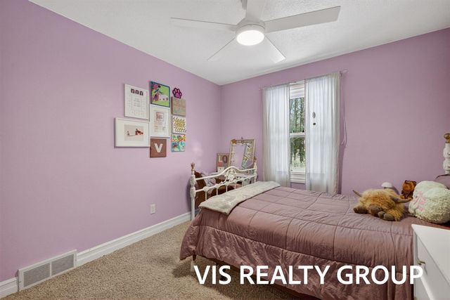 19210 Glendale Circle, Spring Lake, MI 49456