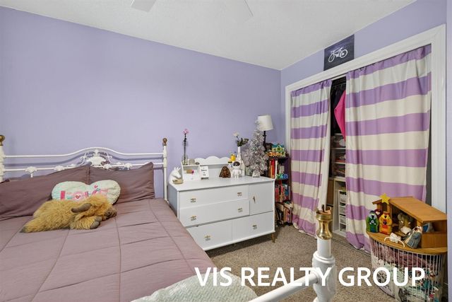 19210 Glendale Circle, Spring Lake, MI 49456