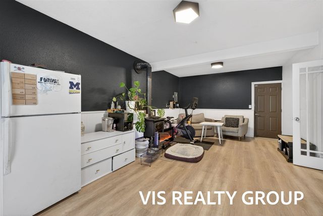 19210 Glendale Circle, Spring Lake, MI 49456