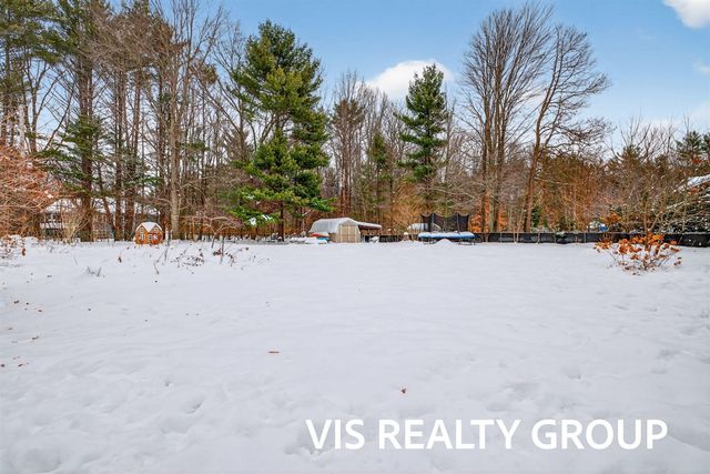 19210 Glendale Circle, Spring Lake, MI 49456