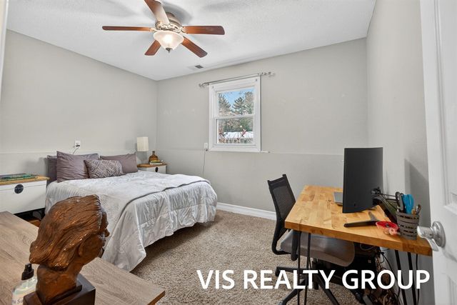 19210 Glendale Circle, Spring Lake, MI 49456