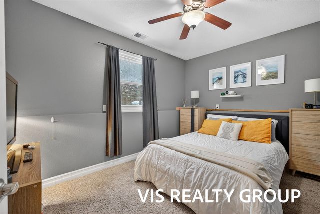 19210 Glendale Circle, Spring Lake, MI 49456