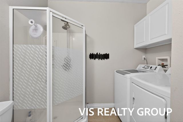 19210 Glendale Circle, Spring Lake, MI 49456