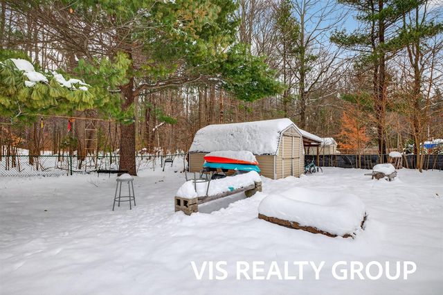 19210 Glendale Circle, Spring Lake, MI 49456