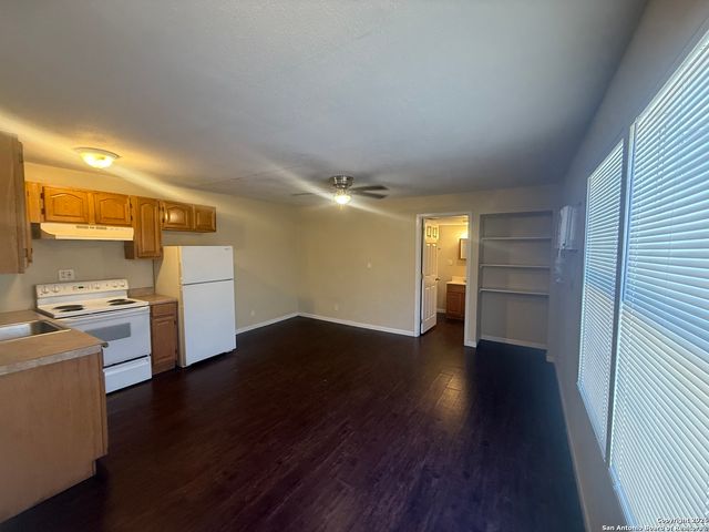 3011 W Cesar E Chavez Blvd Apt 2, San Antonio, TX 78207