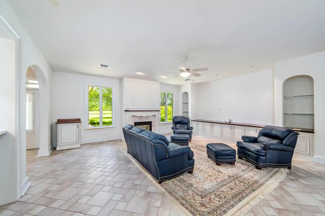 3320 Highway 316, Gray, LA 70359