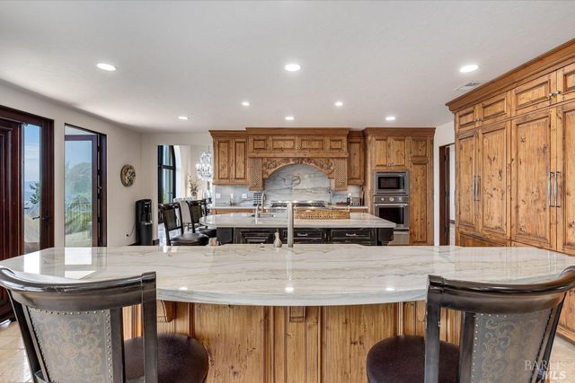 1315 Crestmont Dr, Angwin, CA 94508