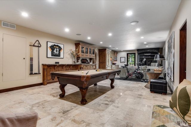 1315 Crestmont Dr, Angwin, CA 94508