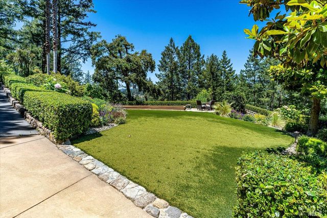 1315 Crestmont Dr, Angwin, CA 94508