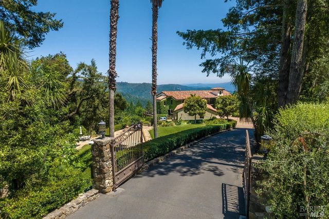 1315 Crestmont Dr, Angwin, CA 94508