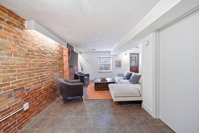 30 Beacon St 1, Chelsea, MA 02150