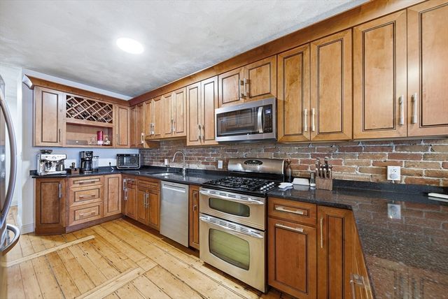 30 Beacon St 1, Chelsea, MA 02150