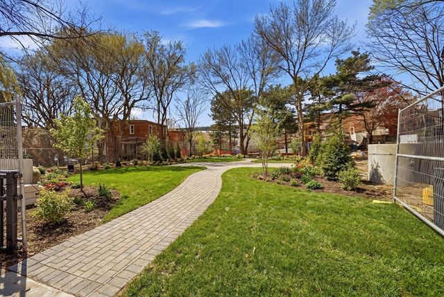 30 Beacon St 1, Chelsea, MA 02150