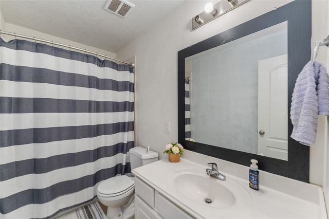 1520 Allison Street, Alvin, TX 77511