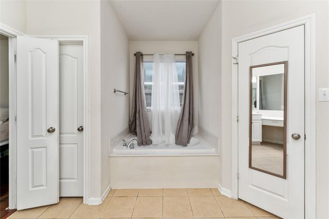 1520 Allison Street, Alvin, TX 77511