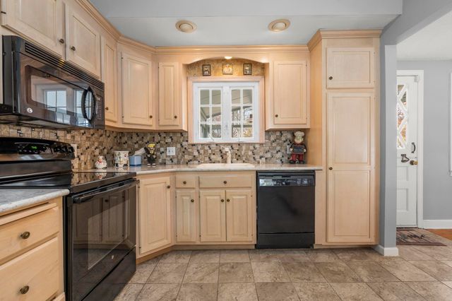 133 Wells Farm Drive, Wethersfield, CT 06109