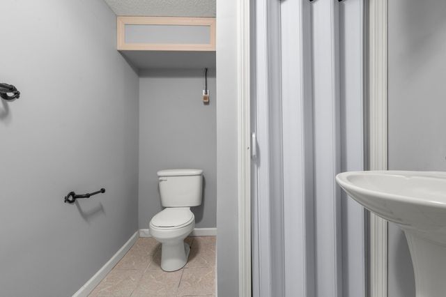 133 Wells Farm Drive, Wethersfield, CT 06109