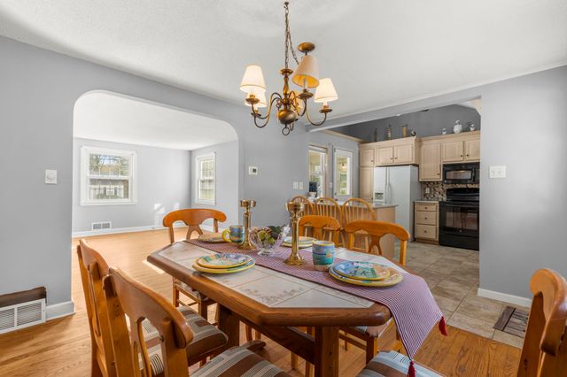 133 Wells Farm Drive, Wethersfield, CT 06109