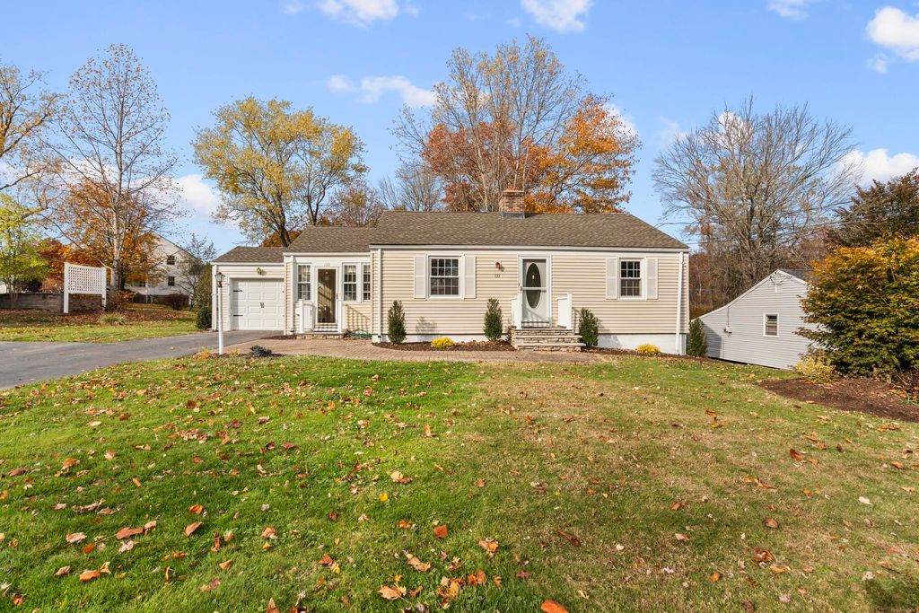 133 Wells Farm Drive, Wethersfield, CT 06109